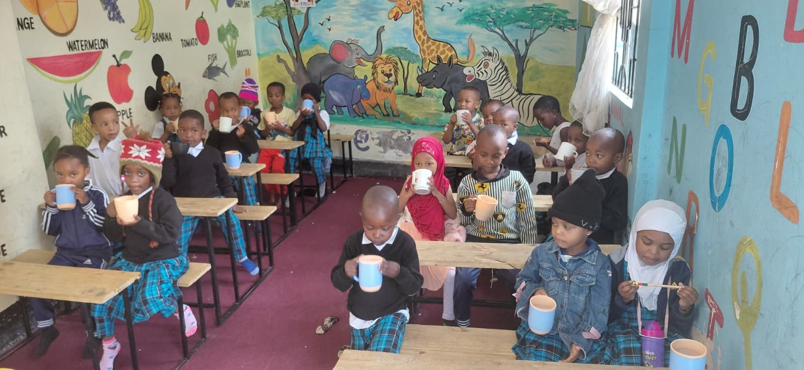 Practical nutrition education for children, pregnant women, breastfeeding women, and families.